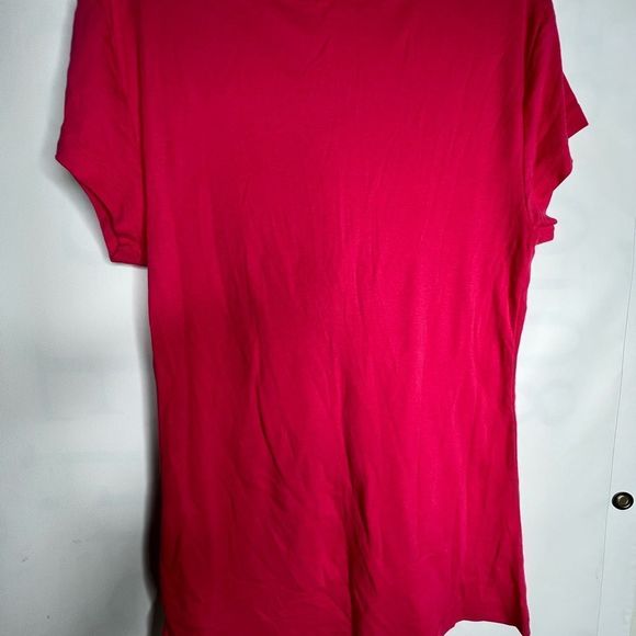 Old Navy Red Tee-Shirt - Picture 5 of 6